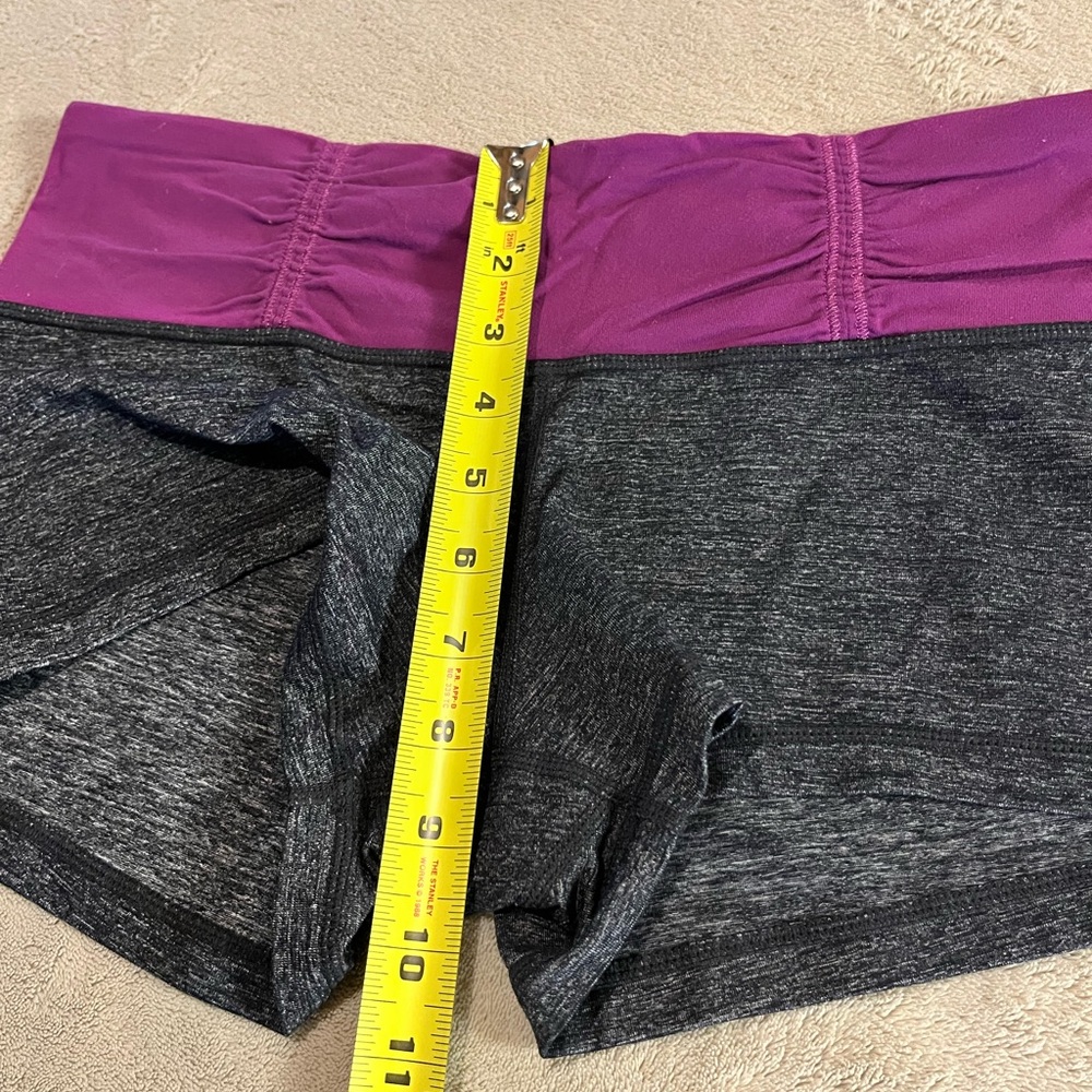 Lululemon Gather Shorts - Picture 6 of 7